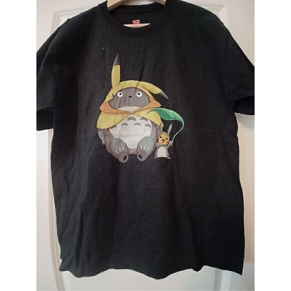 Pokemon Men's T-shirt size Medium - Picture 1 of 2
